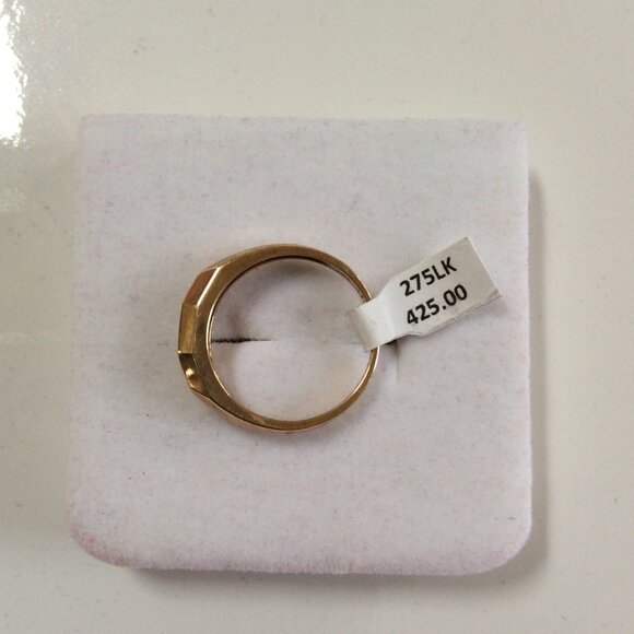 NWT STUNNING 10k GOLD & DIAMOND RING MSRP $650 - Picture 3 of 7